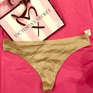 NWT Victoria’s Secret Very Sexy Nude Satin Thong M